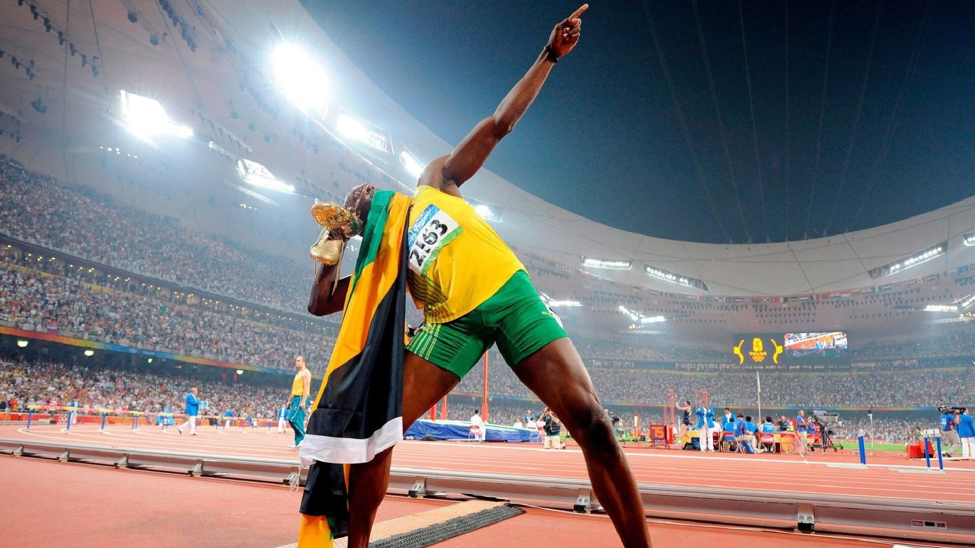 爱游戏官网-跨越草地的传奇，德约科维奇美网绝杀温网，铸就网球史上独一无二的高光时刻